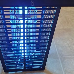 New Flowtron UV Insect Killer/Security Light Retail $80.00